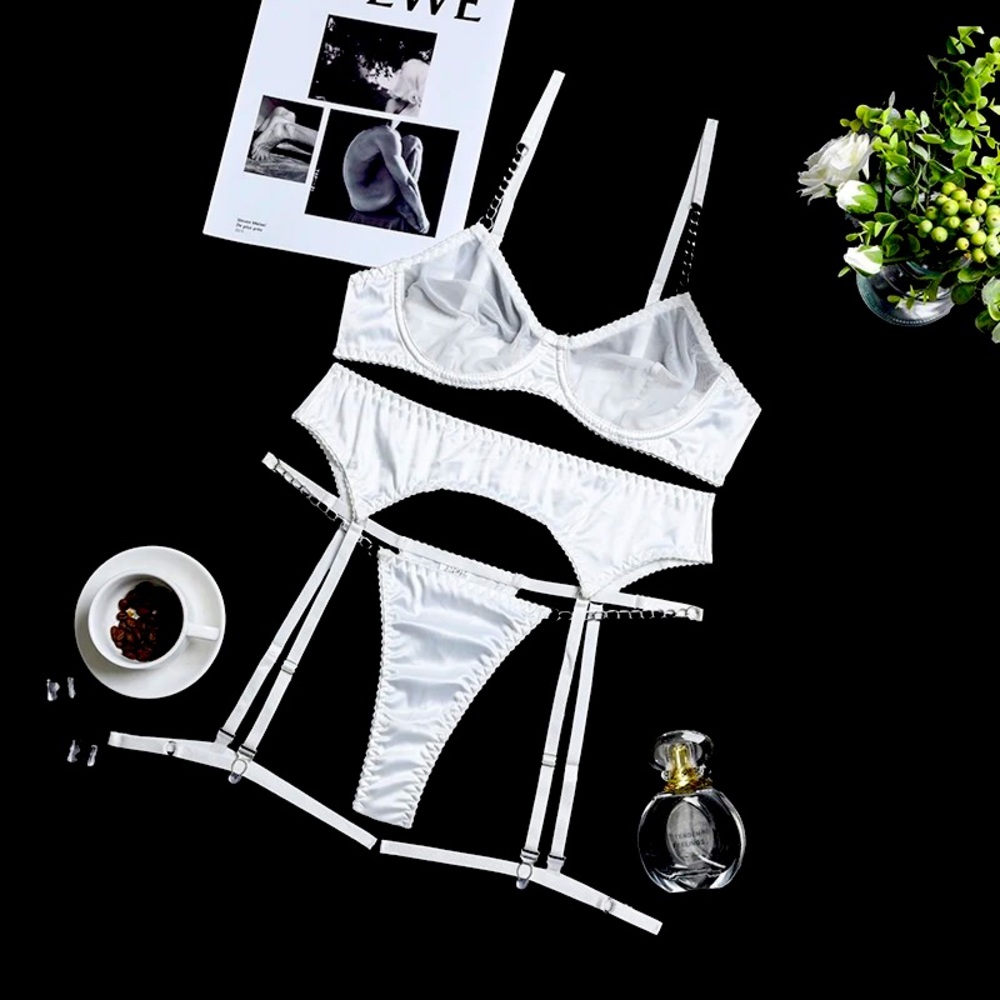 White mesh lingerie garter set w/chain Straps - Picture 4 of 9